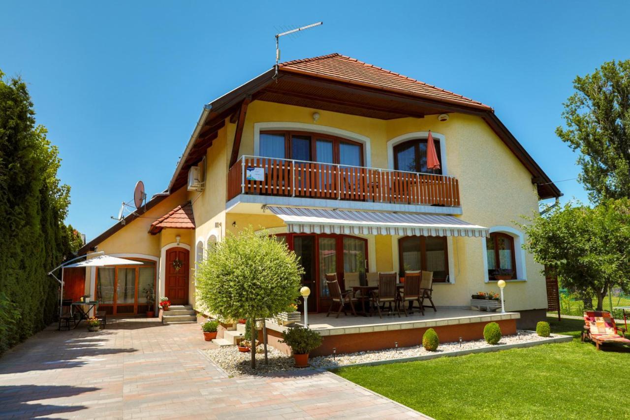 Apartman Fuzfa Balatonmariafurdo Exterior photo